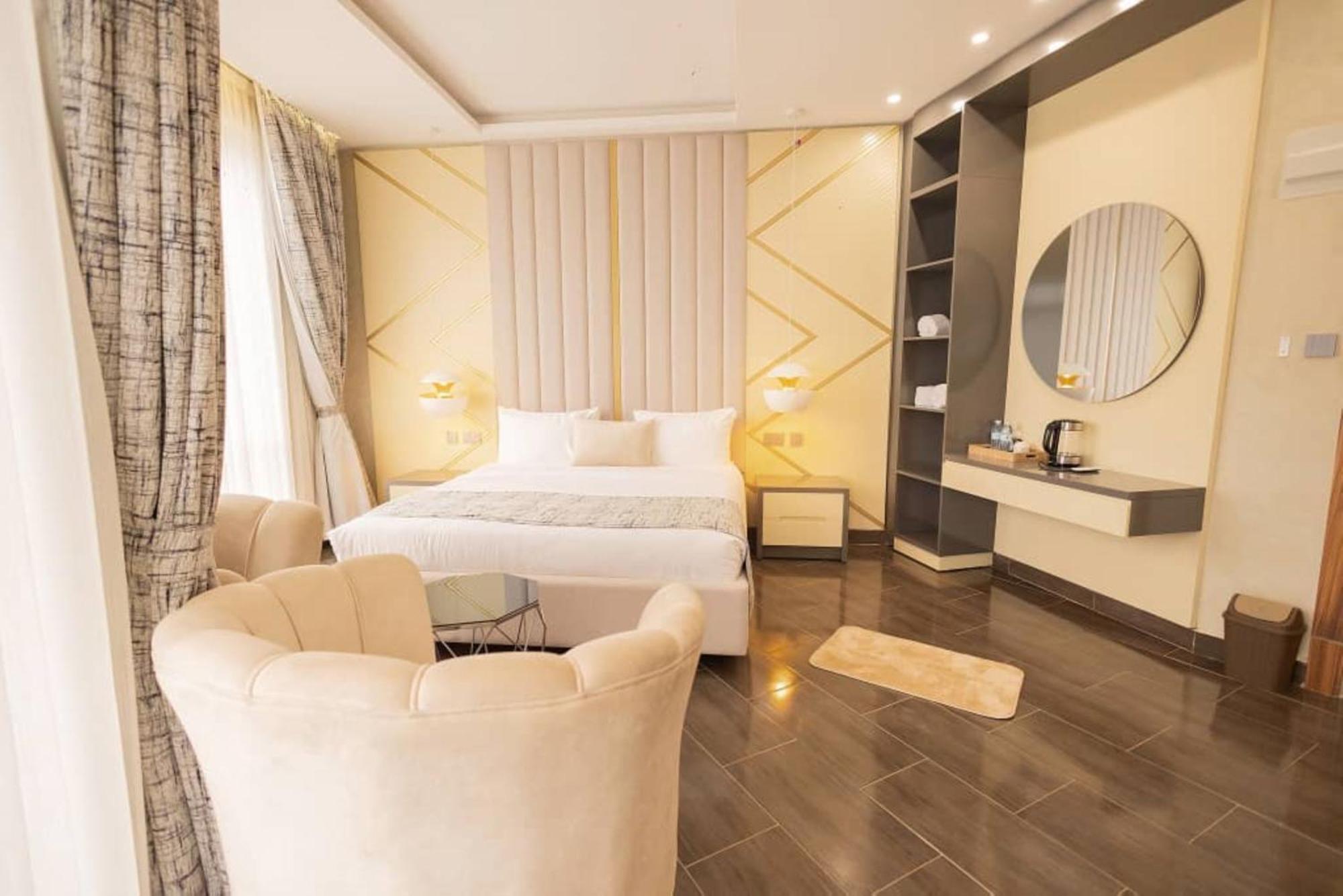 Grik Hotel - Entebbe Zewnętrze zdjęcie
